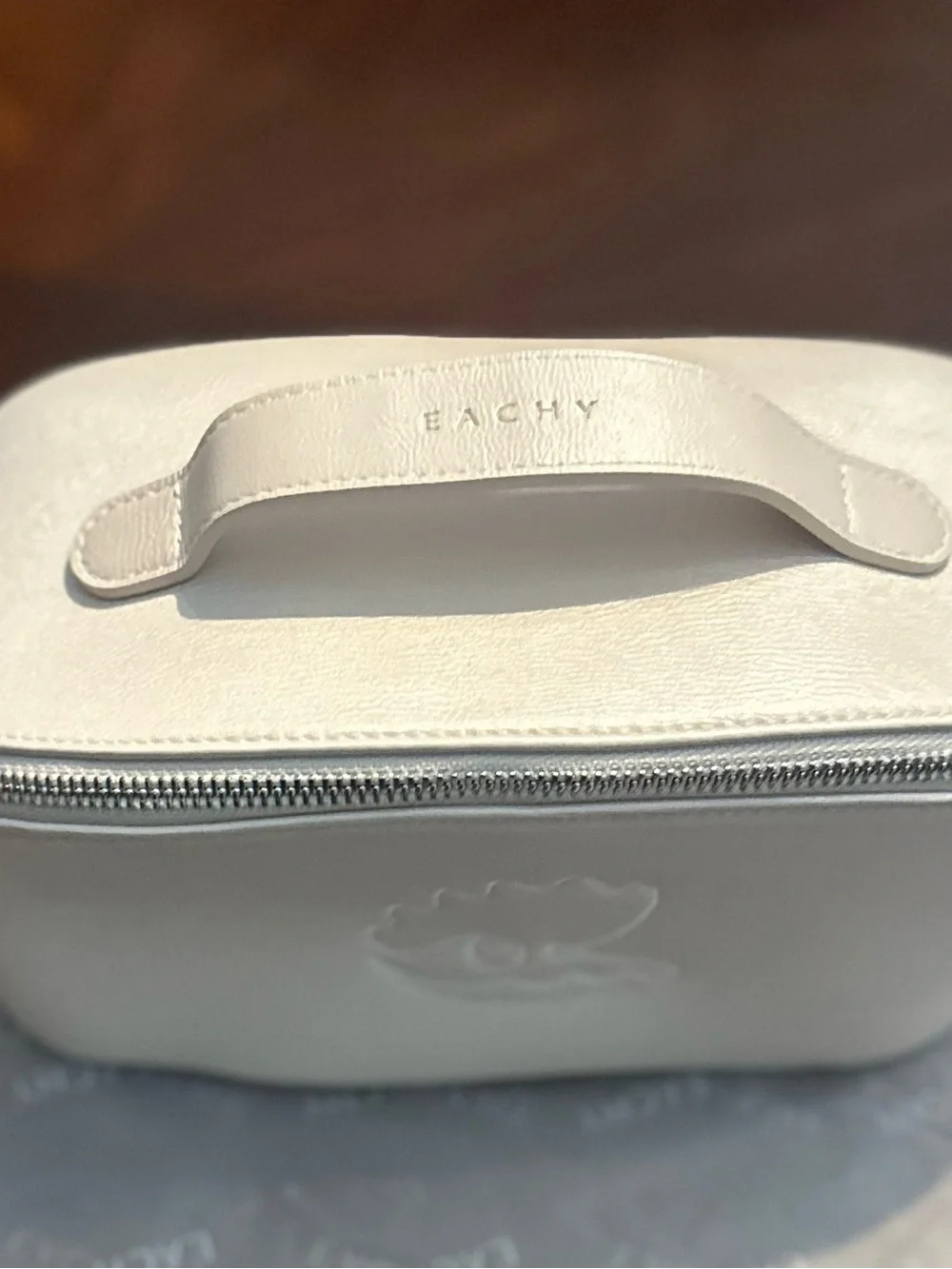 EACHY Cream Travel Cosmetic Case with Top Handle